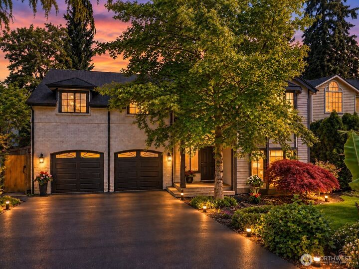 Property Photo: 524 7th Ave WA 98033