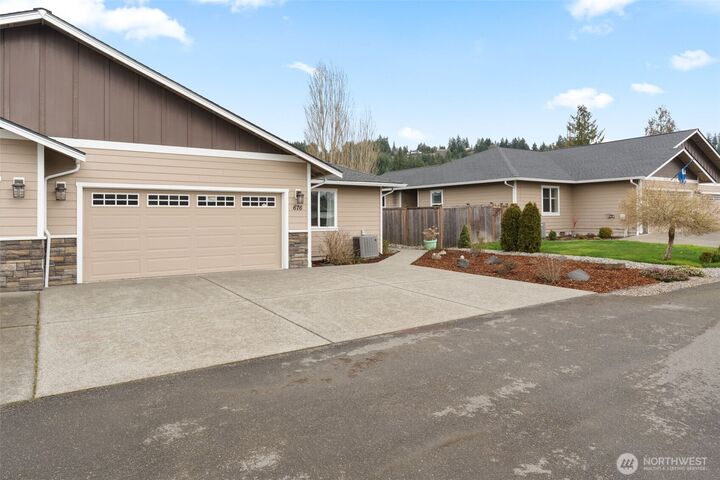 Property Photo: 676 SW 20th Street A WA 98532