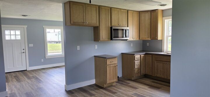 Property Photo:  1220 N G Street  IN 47374 