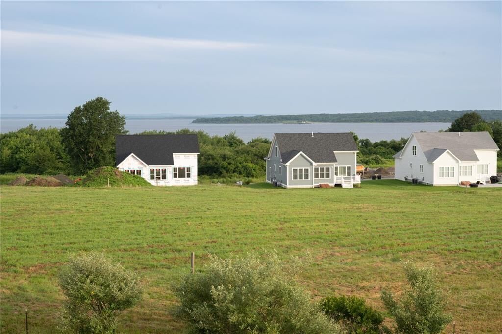 Property Photo: 25 Bunker Hill Crossing RI 02871