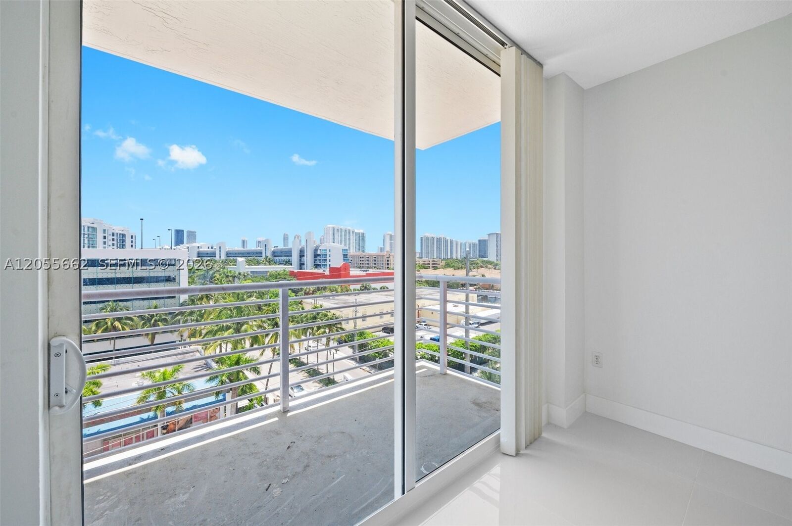 Property Photo:  18800 NE 29th Ave 708  FL 33180 