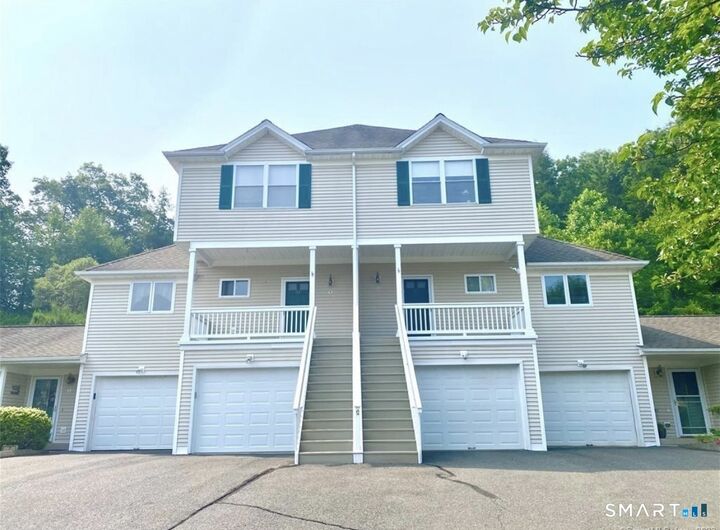 Property Photo:  11 Trout Brook Circle 11  CT 06470 