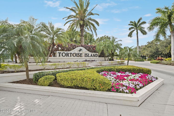 Property Photo:  250 Lanternback Island Drive  FL 32937 