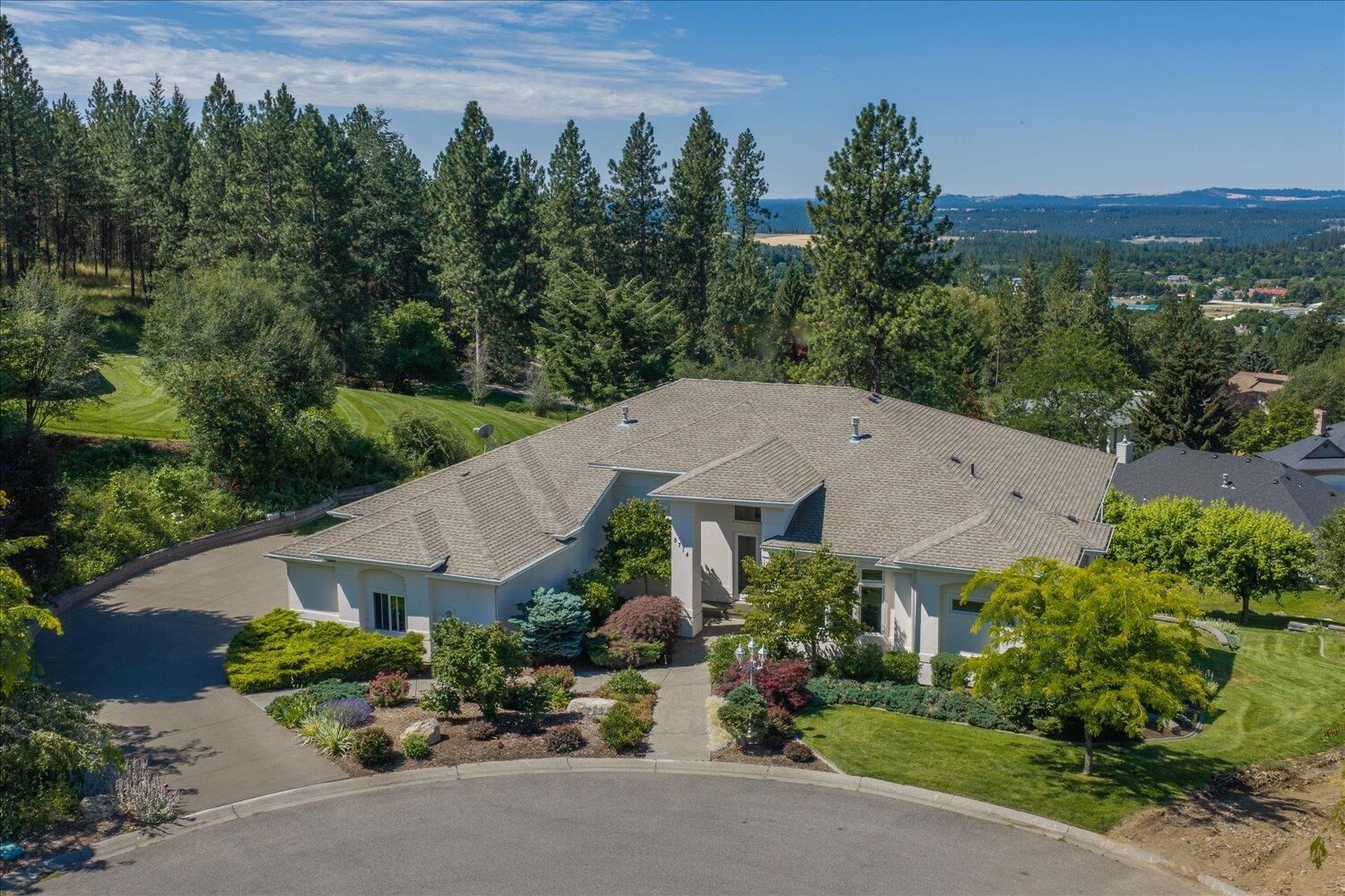 Property Photo: 5714 S Glendora Ln WA 99223