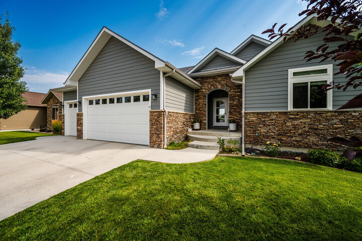 Property Photo:  477 Bluebird Lane  WY 82801 