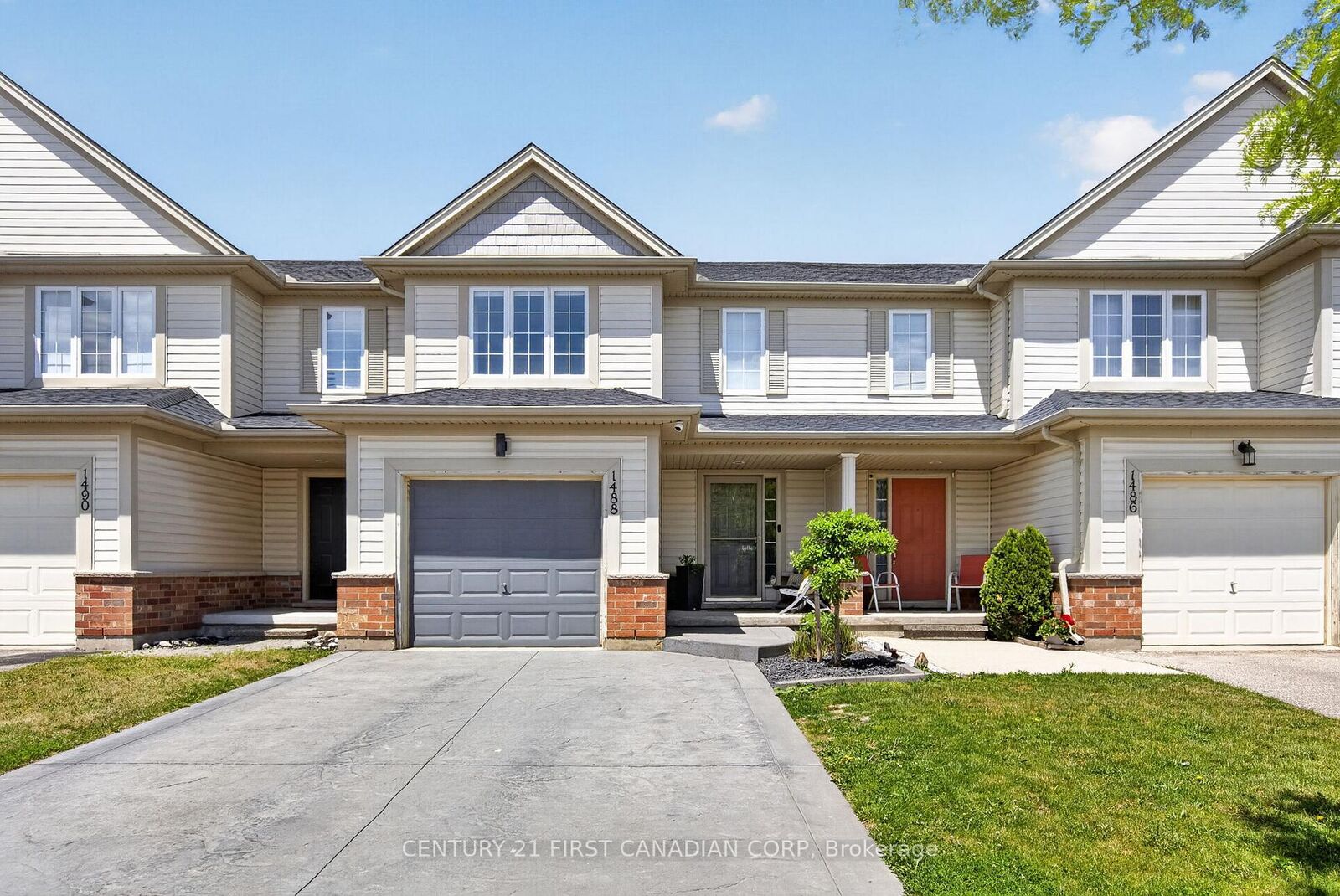 Property Photo: 1488 Evans Boulevard ON N6M 0A8