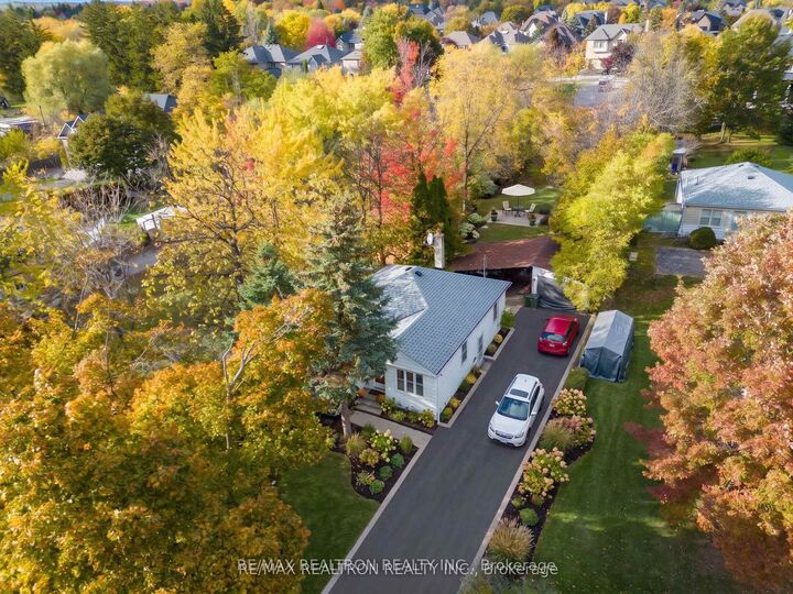 162 Weldrick Road W — photo 1