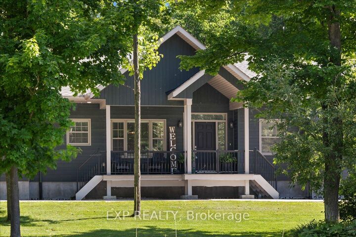 Property Photo: 72 Darcys Way ON K0G 1J0