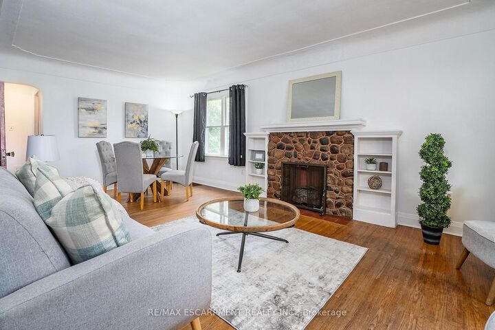 Property Photo: 90 Osler Drive ON L9H 4B5