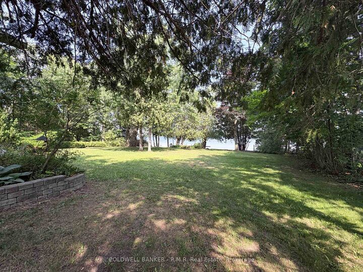 Photo de la propriété:  60 Pinewood Boulevard  ON K0M 2T0 