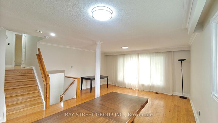 Property Photo: 9 Mosedale Crescent Upper ON M2J 3A3
