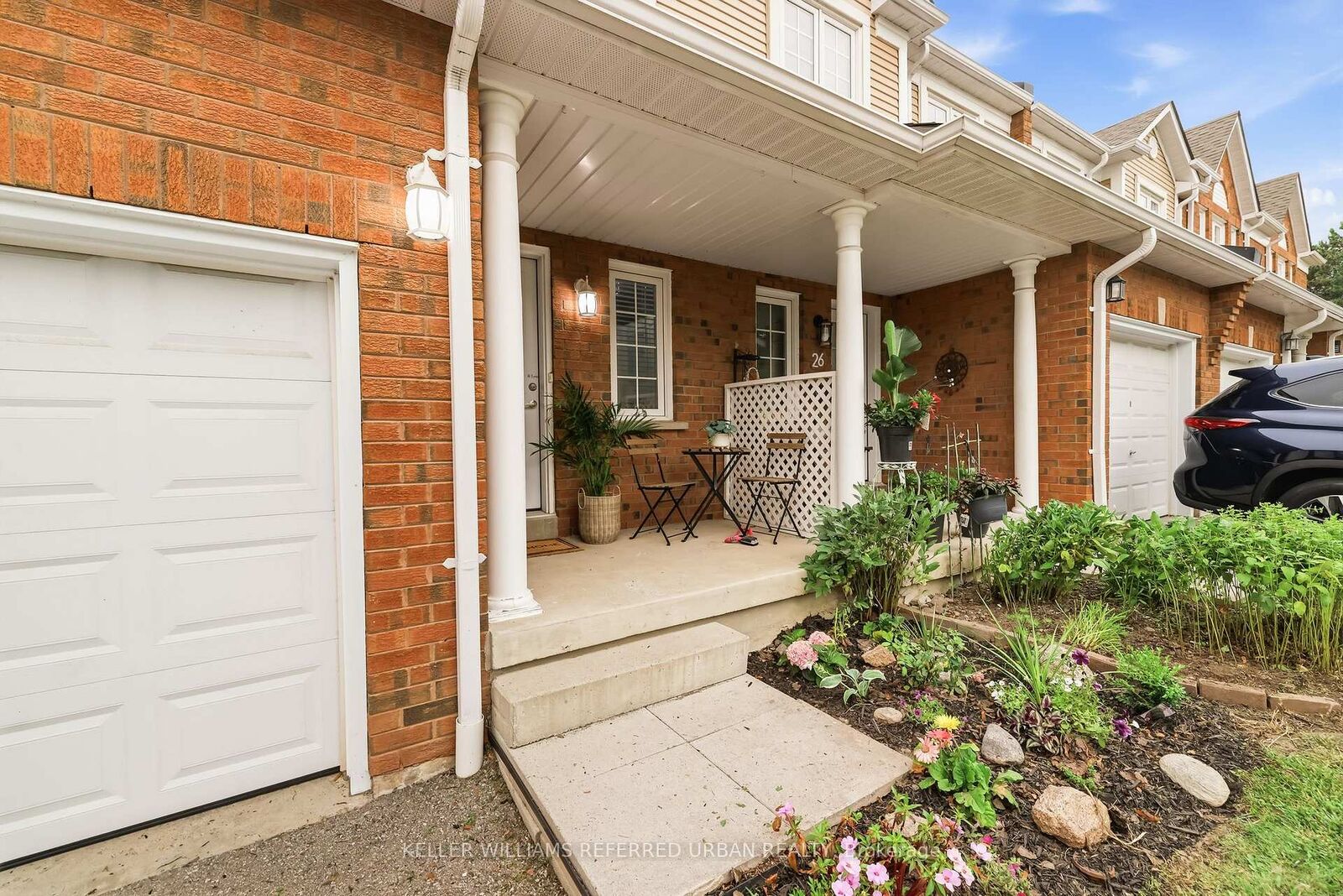 Property Photo: 10 Bassett Boulevard 25 ON L1N 9C3