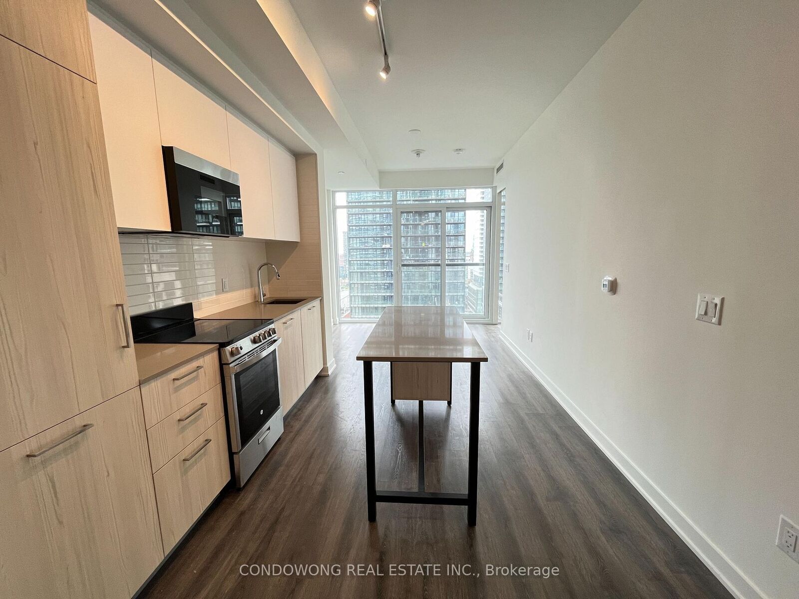 Property Photo: 65 Mutual Street 1503 ON M5B 0E5