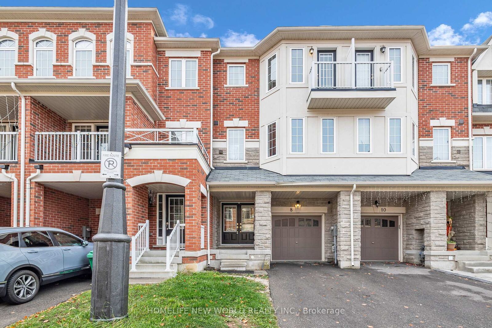 Property Photo: 8 Shiff Crescent ON L6Z 0H5