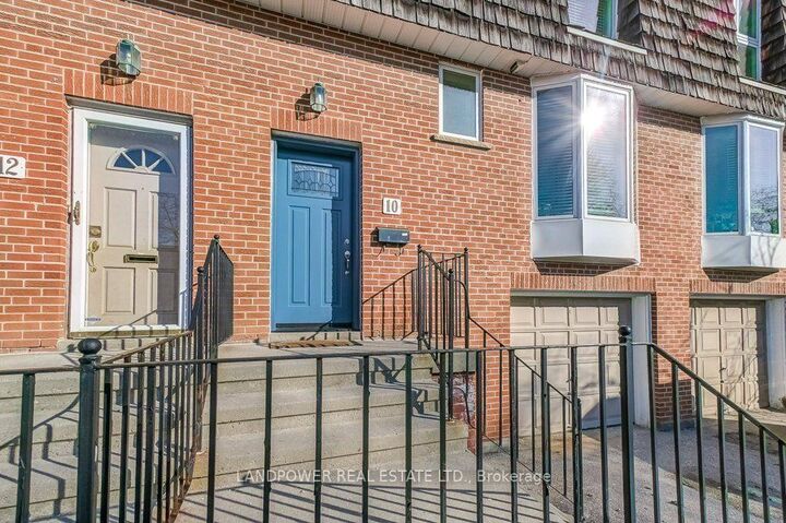 Property Photo: 10 Brassbell Mill Way ON M2L 1P7