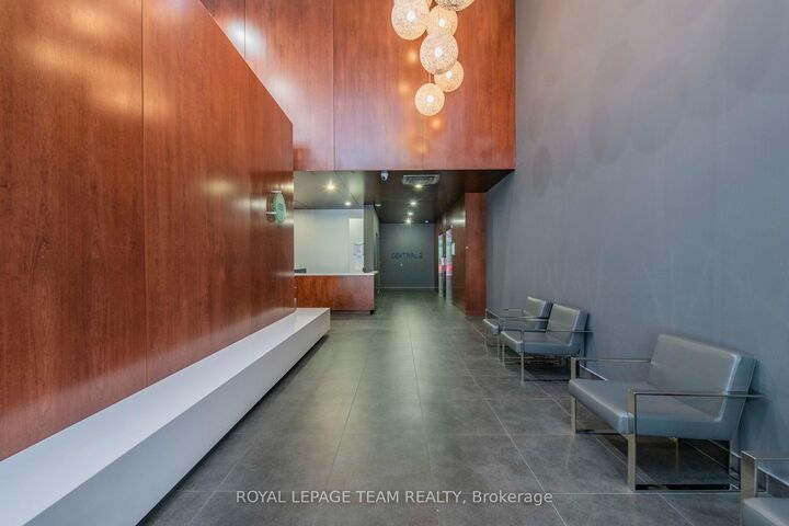 Property Photo:  360 McLeod Street 306  ON K2P 1A9 