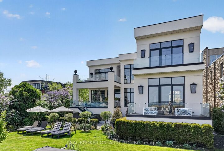 Property Photo: 711 Beach Boulevard ON L8H 6Y5
