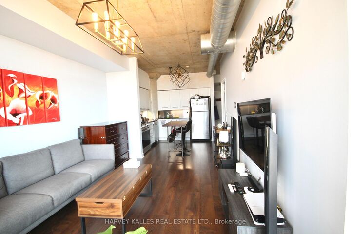 Property Photo: 1375 Dupont Street 403 ON M6H 4J8