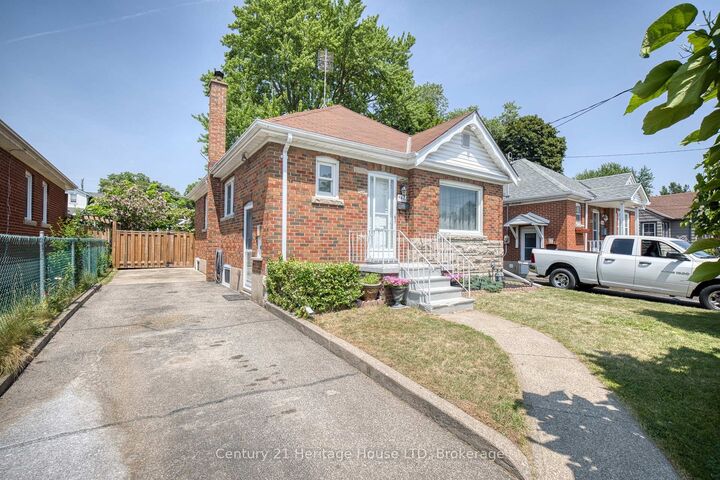 6477 Barker Street — photo 1