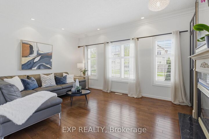 Property Photo: 2137 Frontier Drive ON L6M 3S3