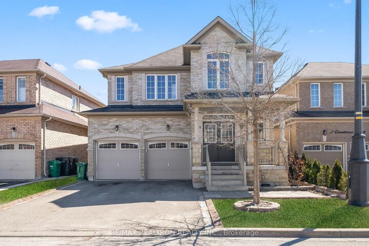9 Constance Street — photo 1