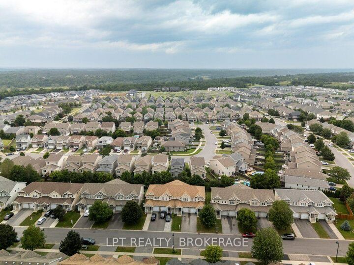 Property Photo: 1559 Crimson Crescent ON K7P 0H4