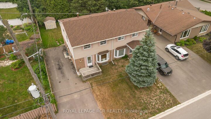 Property Photo: 7 Cardwell Street ON L9W 2V5