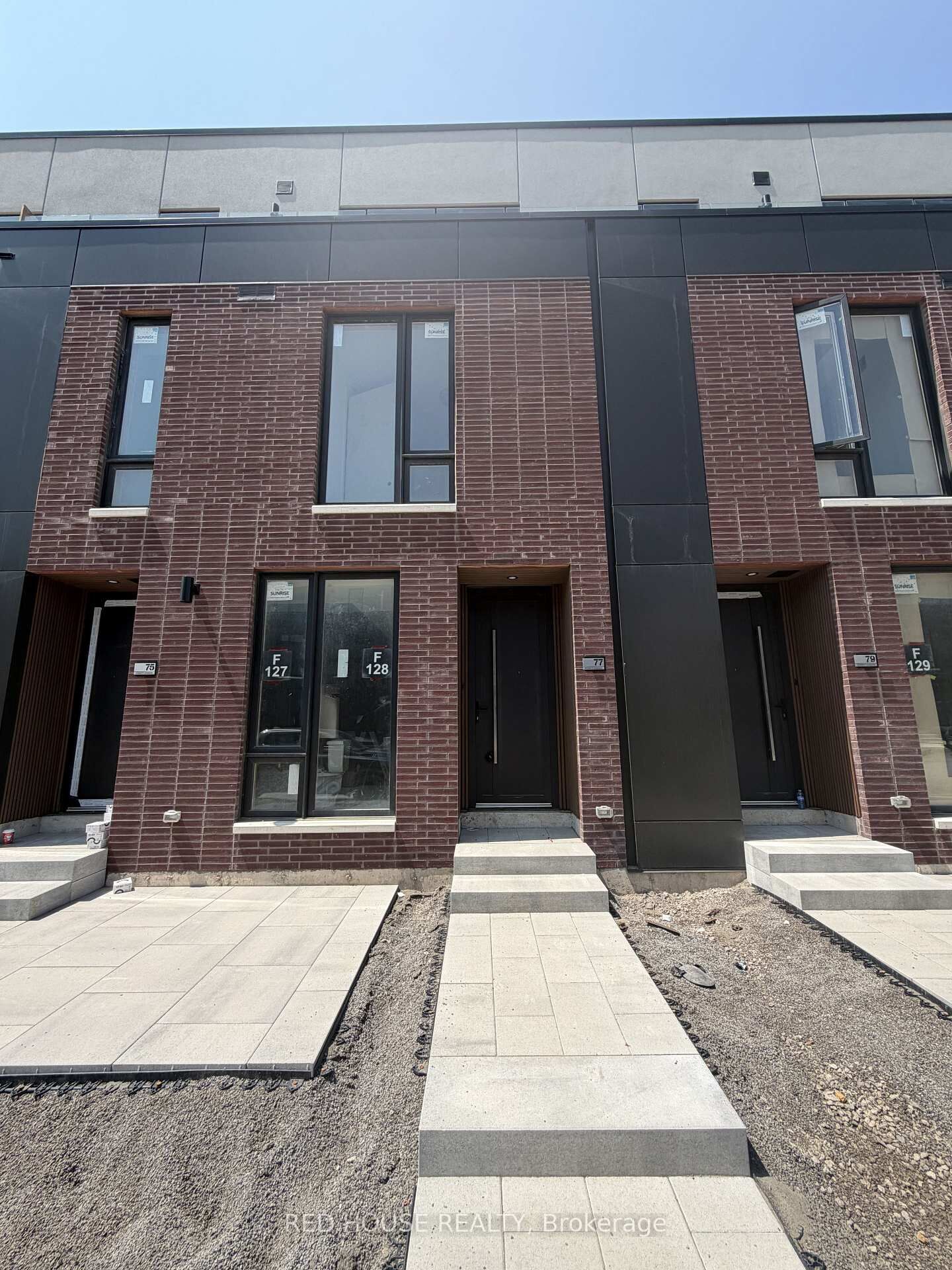 Property Photo: 77 Everett Common ON L2P 0H2