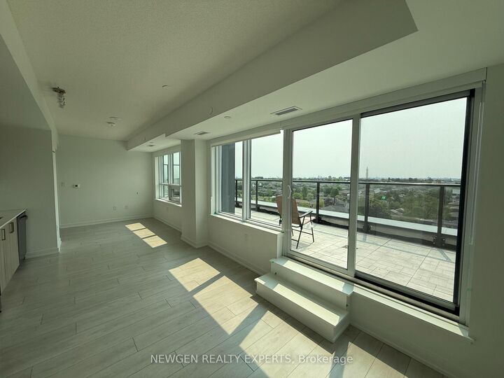 Property Photo: 556 Marlee Avenue 912 ON M6B 0B1