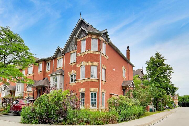 Property Photo: 95 Weldrick Road 74 ON L4C 0H6