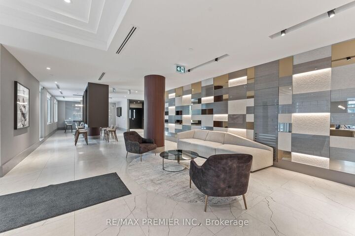 Property Photo:  55 Duke Street W 310  ON N2H 0C9 