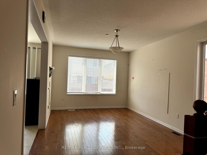 Property Photo:  30 Arkwright Drive  ON L7A 0V2 