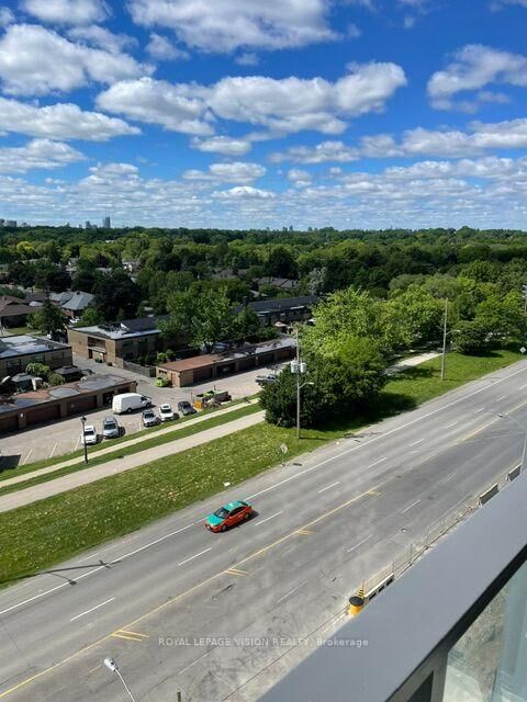 Property Photo:  4010 Eglinton Avenue W 809  ON M9A 0G5 