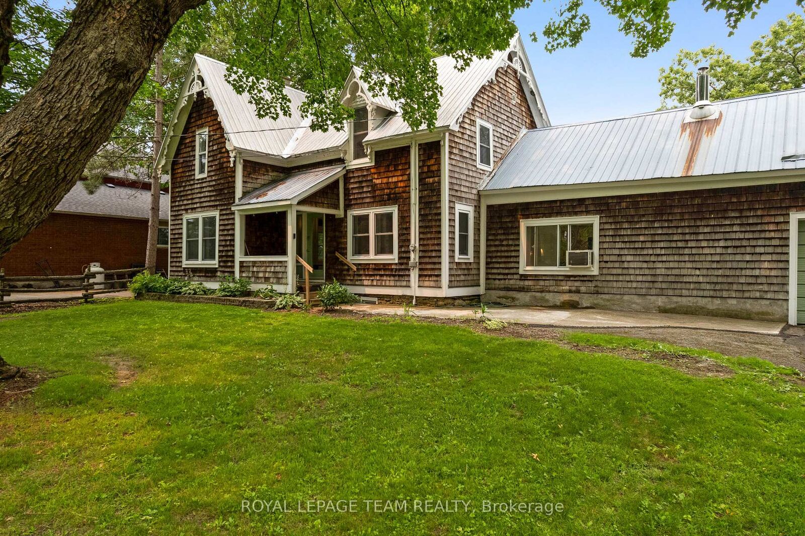 Property Photo: 715 River Road ON K0G 1J0