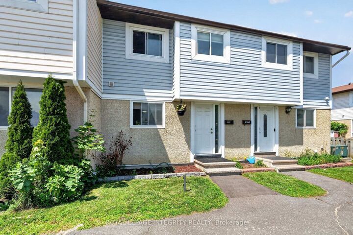 Property Photo: 4356 Stella Crescent ON K1J 8T7