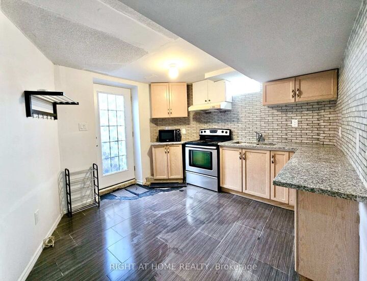 Property Photo: 55 Velvet Grass Lane B ON L6R 1W1