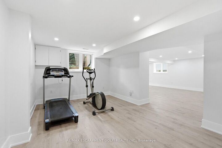 Property Photo: 332 Woodworth Drive W ON L9G 2N1