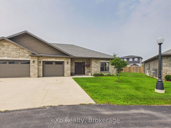 Property Photo: 1050 Waterloo Street 11 ON N0H 2C3
