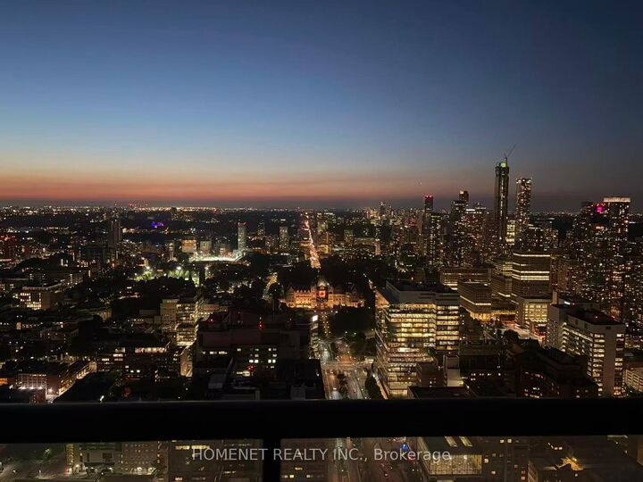 Property Photo: 488 University Avenue 5101 ON M5G 0C1