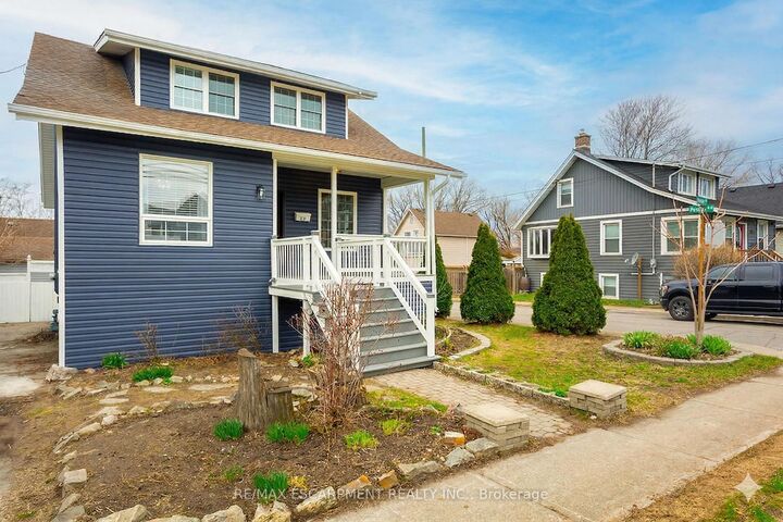 Property Photo: 270 Beach Boulevard ON L8H 6W1