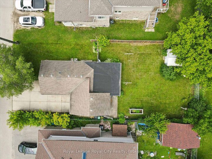 Property Photo:  10 Macville Avenue  ON N2K 1T1 
