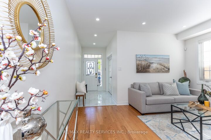 Property Photo: 22 Berryfield Way ON L6R 0Y2