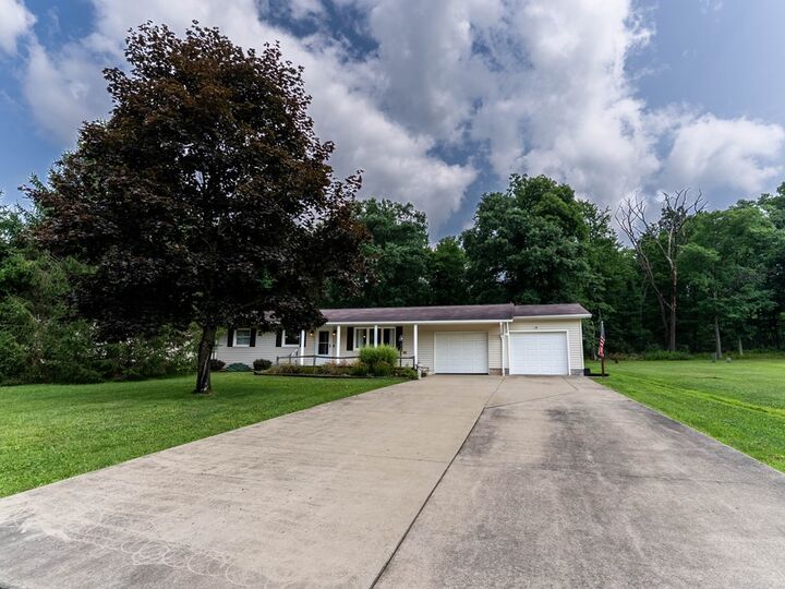 Property Photo:  26 Woodbine Drive  PA 16125 