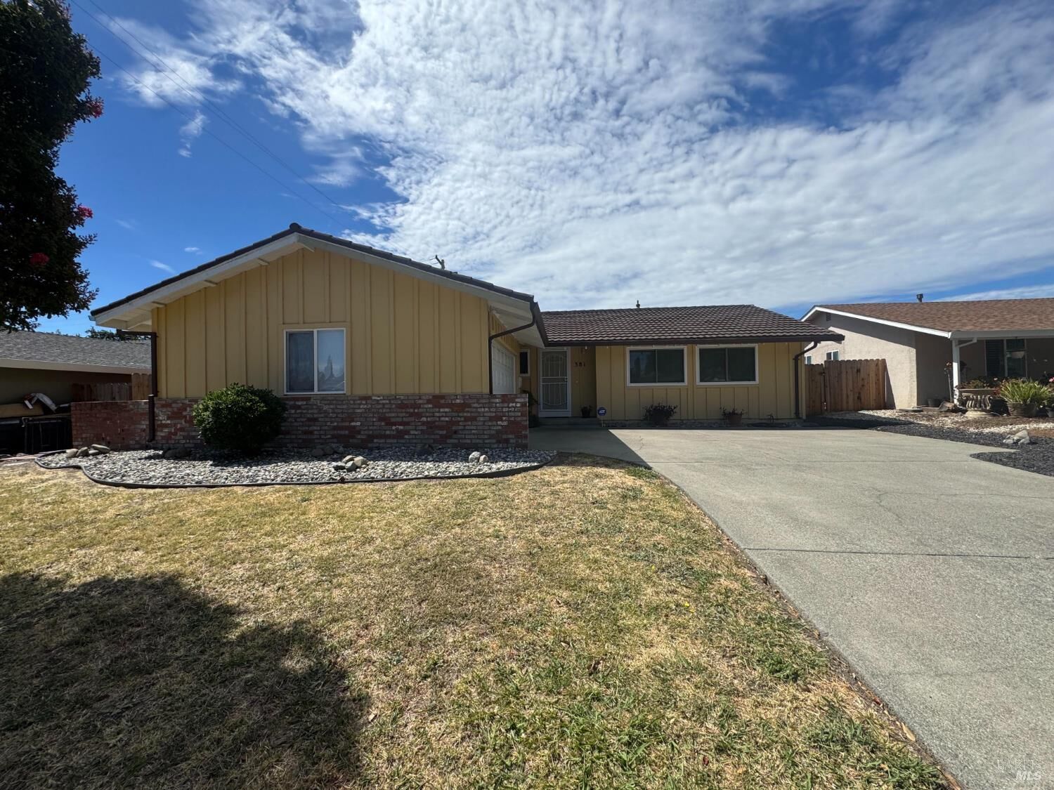Property Photo: 381 Lily Street CA 94533