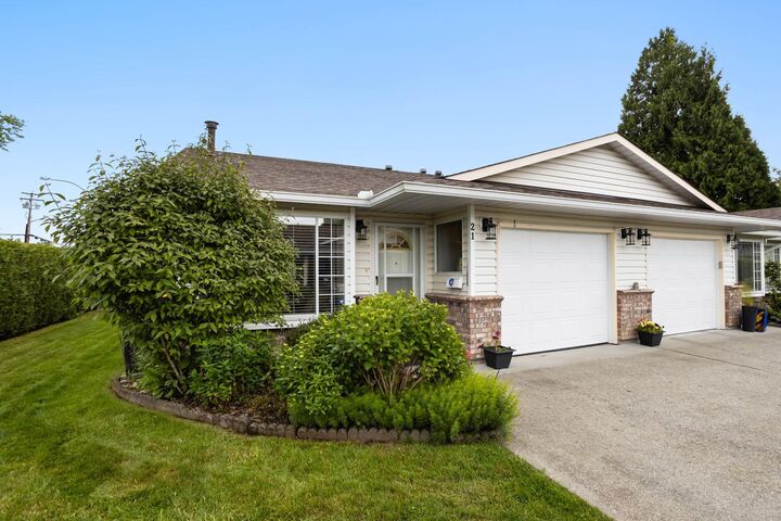 Property Photo: 12276 189A Street 21 BC V3Y 2G2