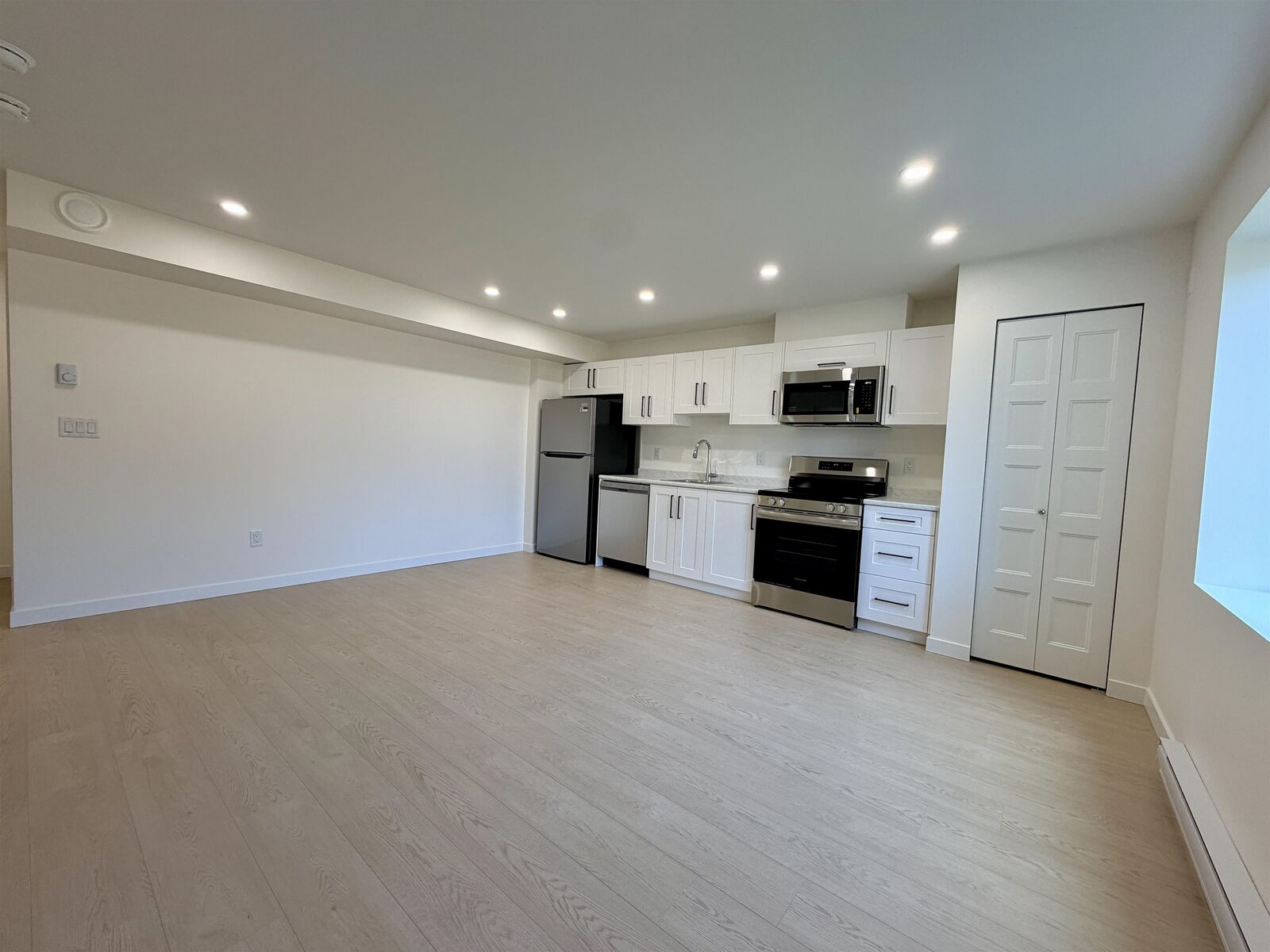 Property Photo:  178 Street Garden-Level  BC V4N 5H1 