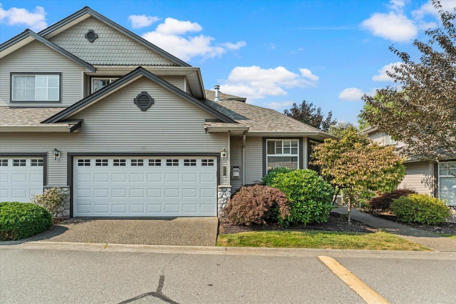 Property Photo: 46360 Valleyview Road 85 BC V2R 5L7