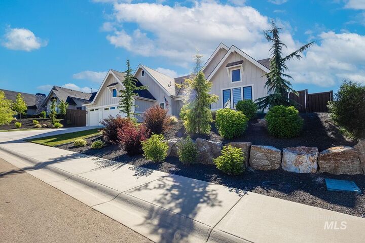 Property Photo:  11329 N Elk Ridge Way  ID 83714 