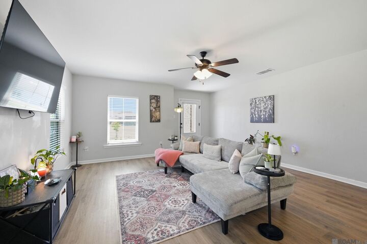 Property Photo: 18263 Terraceside Dr LA 70769