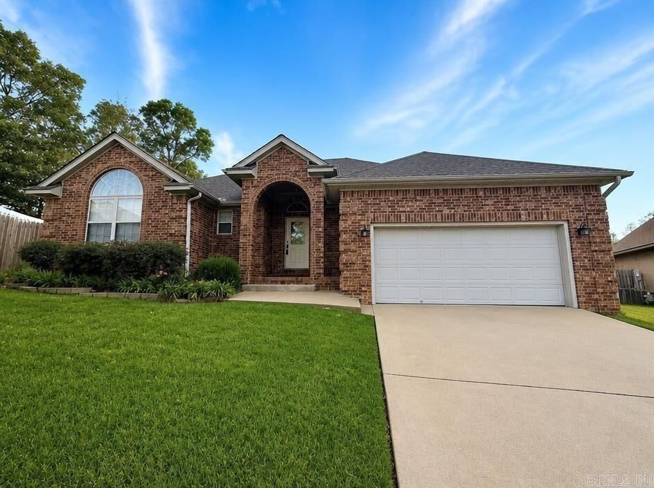 Property Photo: 2 Harmony Cove AR 72113